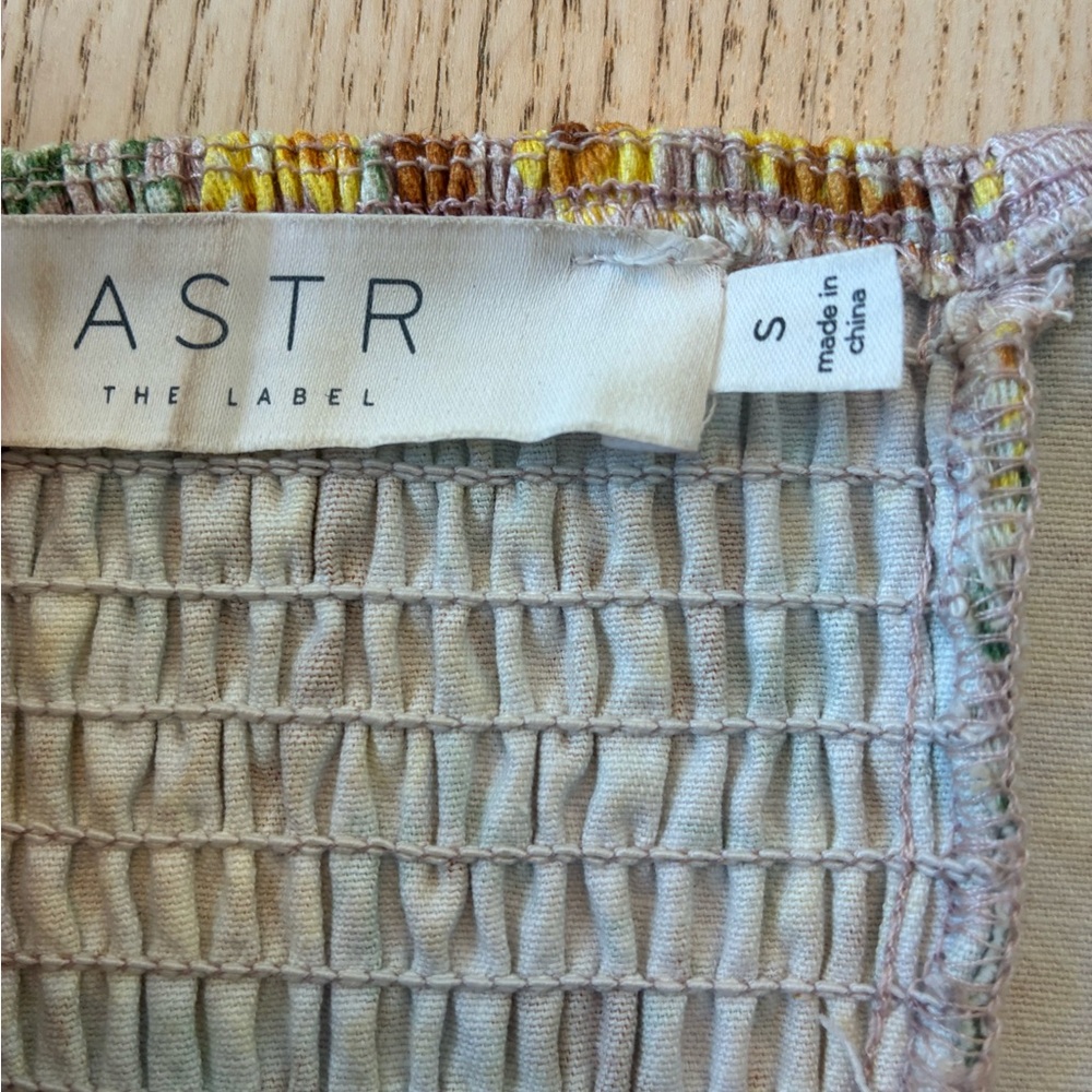 Astr Yellow Brown Floral Puff-Sleeve size sm Mini Dress - Picture 3 of 4
